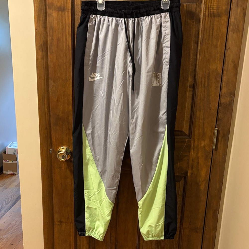 Nike Men's Black, Gray, and Green Joggers
